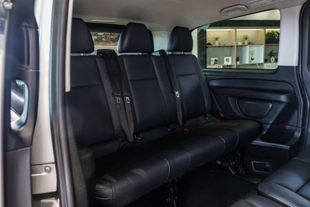 2024-Mercedes-Benz-Vito-116-20-CDI-Tourer-Pro-Auto_15