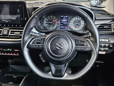 2024-Suzuki-Baleno-15-GLX_9