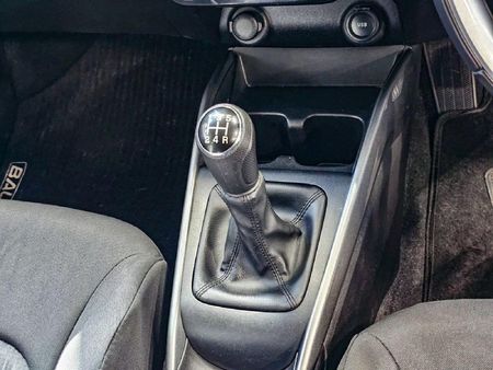 2024-Suzuki-Baleno-15-GLX_11
