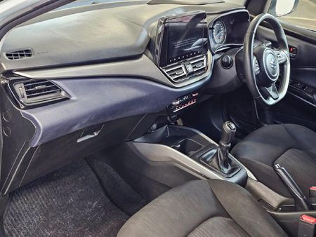 2024-Suzuki-Baleno-15-GLX_14