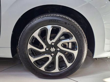2024-Suzuki-Baleno-15-GLX_6