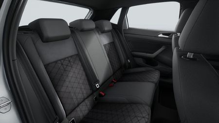 2026-Volkswagen-Polo-10-TSI-R-Line-Auto_11