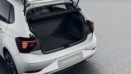 2026-Volkswagen-Polo-10-TSI-R-Line-Auto_4