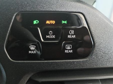 2023-Volkswagen-Caddy-Maxi-Kombi-20-TDI_15