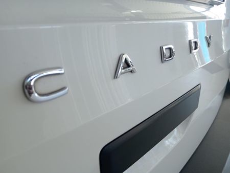 2023-Volkswagen-Caddy-Maxi-Kombi-20-TDI_22