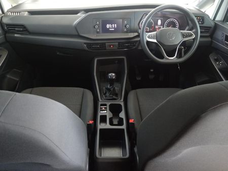 2023-Volkswagen-Caddy-Maxi-Kombi-20-TDI_8