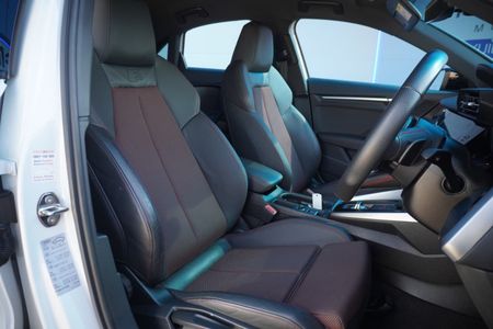 2022-Audi-S3-20-TFSI-Quattro-S-Tronic_17