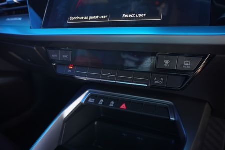 2022-Audi-S3-20-TFSI-Quattro-S-Tronic_24