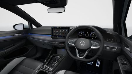 2026-Volkswagen-Golf-14-TSI-R-Line-Auto-110kw_11