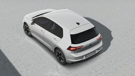 2026-Volkswagen-Golf-14-TSI-R-Line-Auto-110kw_3