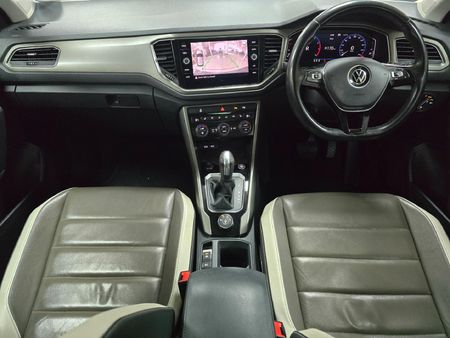 2021-Volkswagen-T-Roc-20-TSI-4M-R-Line-Auto_10