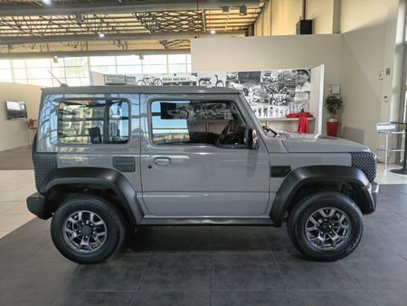 2021-Suzuki-Jimny-15-GLX-Auto_6