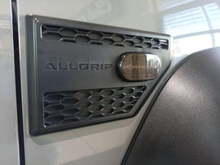 2021-Suzuki-Jimny-15-GLX-Auto_8