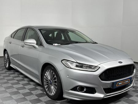 2015-Ford-Fusion-20-EcoBoost-Titanium-Auto_2