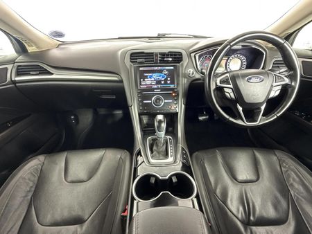 2015-Ford-Fusion-20-EcoBoost-Titanium-Auto_6