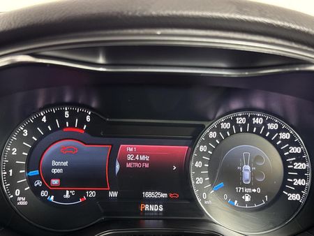 2015-Ford-Fusion-20-EcoBoost-Titanium-Auto_7