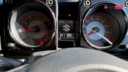 2024-Suzuki-Jimny-15-GLX-AllGrip-5-Door-Auto_12