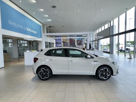 2026-Volkswagen-Polo-10-TSI-R-Line-Auto_1
