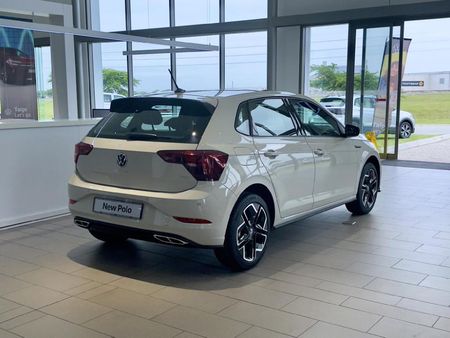 2026-Volkswagen-Polo-10-TSI-R-Line-Auto_3