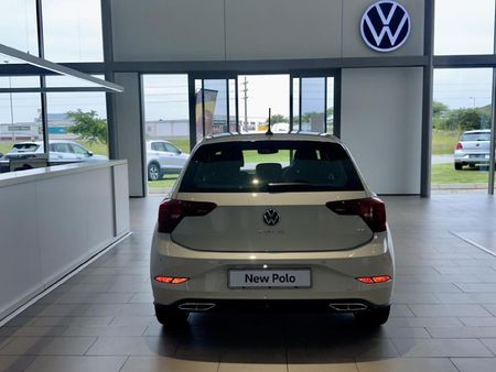 2026-Volkswagen-Polo-10-TSI-R-Line-Auto_5
