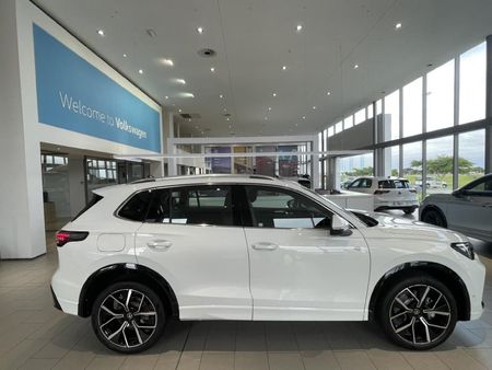 2026-Volkswagen-Tiguan-20-TSI-R-Line-4Motion-Auto_1