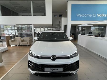 2026-Volkswagen-Tiguan-20-TSI-R-Line-4Motion-Auto_4