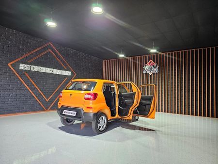 2025-Suzuki-S-Presso-10-GL-AMT_21