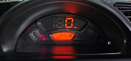 2025-Suzuki-S-Presso-10-GL-AMT_10