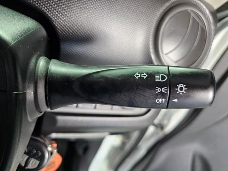 2025-Suzuki-S-Presso-10-GL-AMT_14