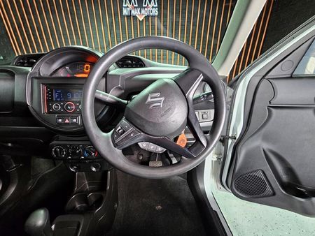 2025-Suzuki-S-Presso-10-GL-AMT_15