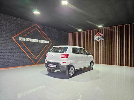 2025-Suzuki-S-Presso-10-GL-AMT_22