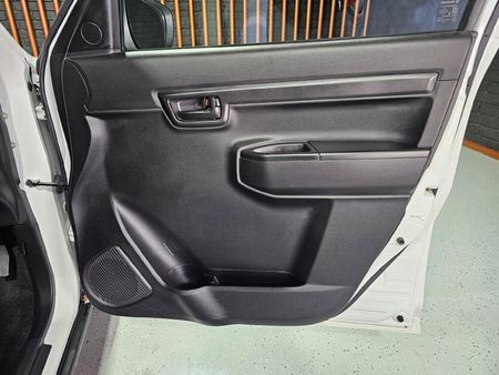 2025-Suzuki-S-Presso-10-GL-AMT_6