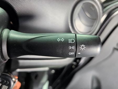 2025-Suzuki-S-Presso-10-GL-AMT_14