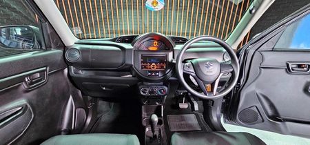 2025-Suzuki-S-Presso-10-GL-AMT_18