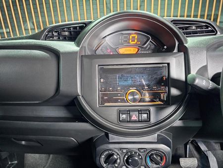 2025-Suzuki-S-Presso-10-GL-AMT_11
