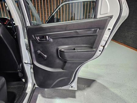 2025-Suzuki-S-Presso-10-GL-AMT_16