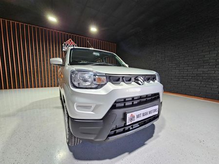 2025-Suzuki-S-Presso-10-GL-AMT_5