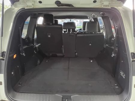 2023-Toyota-Land-Cruiser-300-V6-33-D-GX-R_11