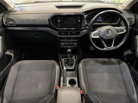 2020-Volkswagen-T-Cross-10-TSI-Highline-Auto_9