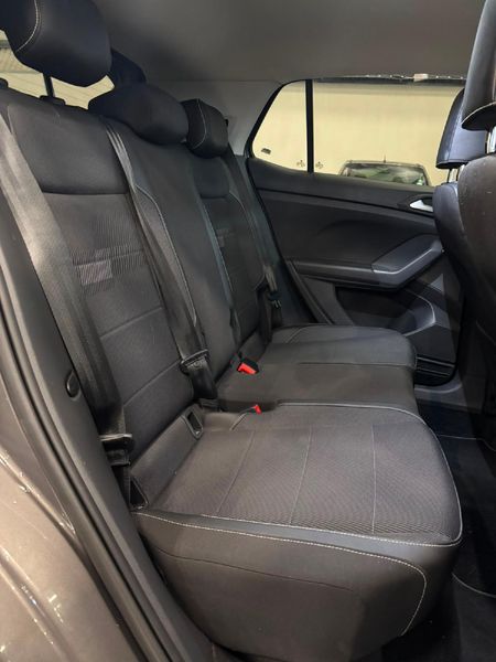 2020-Volkswagen-T-Cross-10-TSI-Highline-Auto_11