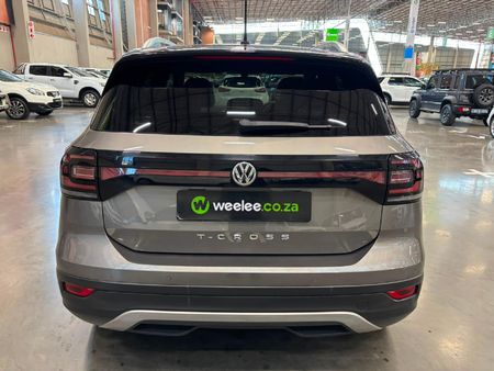 2020-Volkswagen-T-Cross-10-TSI-Highline-Auto_3