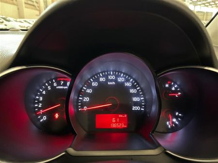 2016-Kia-Picanto-10-LX_10