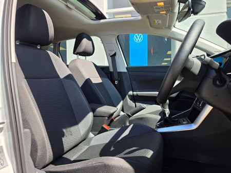 2026-Volkswagen-Polo-10-TSI-Life_13