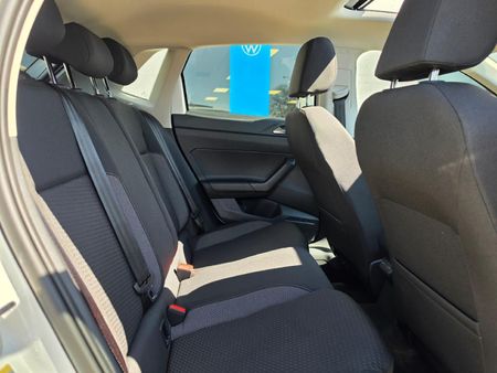2026-Volkswagen-Polo-10-TSI-Life_14