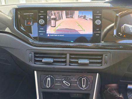 2026-Volkswagen-Polo-10-TSI-Life_18