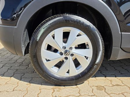 2024-Volkswagen-T-Cross-10-TSI-Life-Auto_9