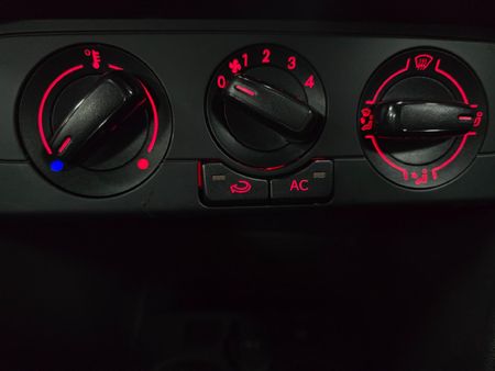 2025-Volkswagen-Polo-Vivo-14-Life_12