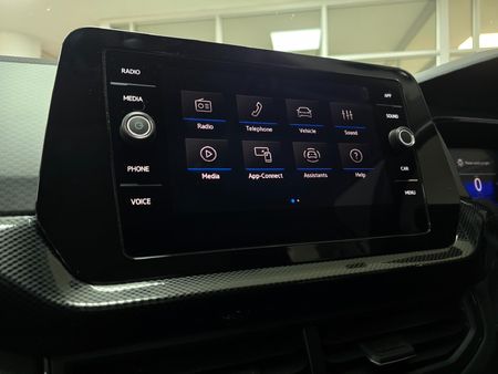 2025-Volkswagen-T-Cross-10-TSI-Auto_10