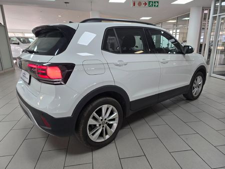 2025-Volkswagen-T-Cross-10-TSI-Auto_2