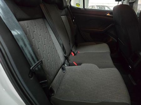 2025-Volkswagen-T-Cross-10-TSI-Auto_5